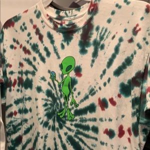 Men’s tie-dye alien t-shirt
